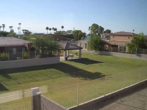 8228 S 5th Ln, Phoenix, AZ 85041 photo 4