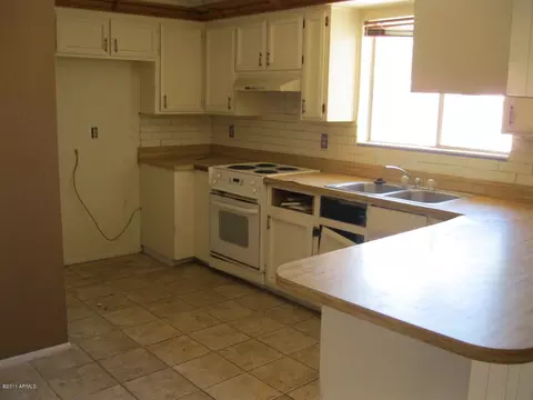228 W 18th Ave, Apache Junction, AZ 85120 photo 5