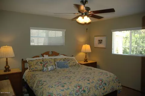 1245 E Tuckey Ln, Phoenix, AZ 85014 photo 9