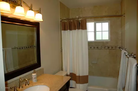 1245 E Tuckey Ln, Phoenix, AZ 85014 photo 8