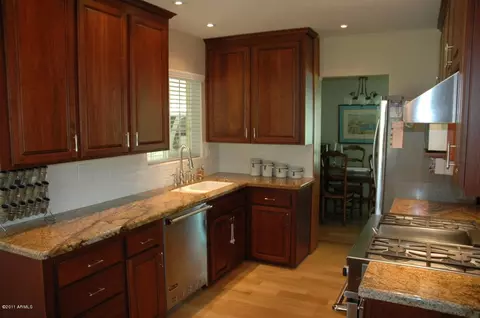 1245 E Tuckey Ln, Phoenix, AZ 85014 photo 4