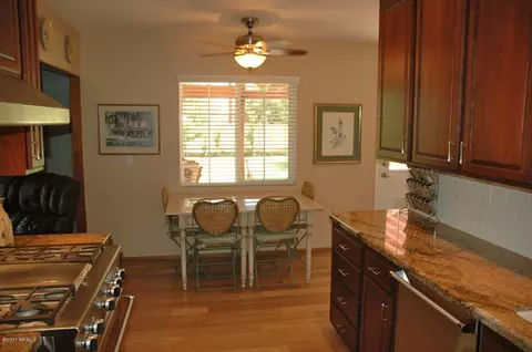 1245 E Tuckey Ln, Phoenix, AZ 85014 photo 5