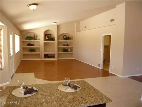 1643 E Maddock Rd, Phoenix, AZ 85086 photo 9