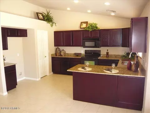 1643 E Maddock Rd, Phoenix, AZ 85086 photo 4