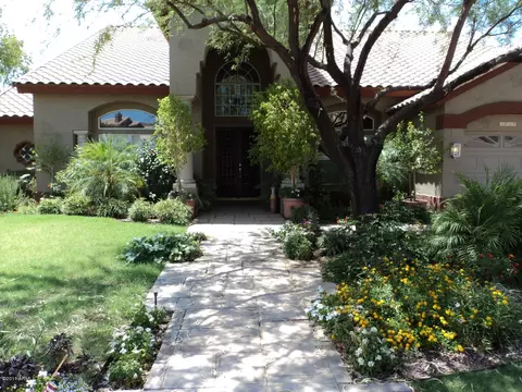 1835 E South Fork Dr, Phoenix, AZ 85048 photo 1