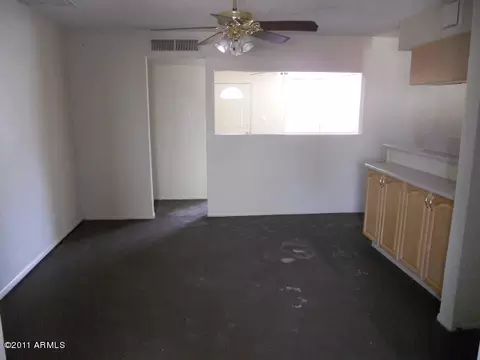256 E Garnet Ave, Mesa, AZ 85210 photo 4
