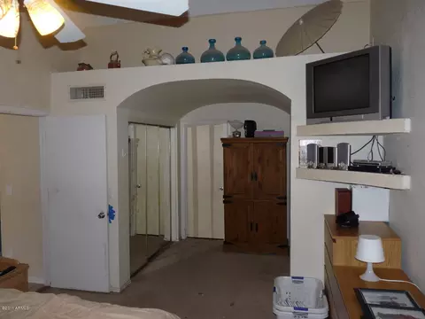 1226 E Taro Ln, Phoenix, AZ 85024 photo 5