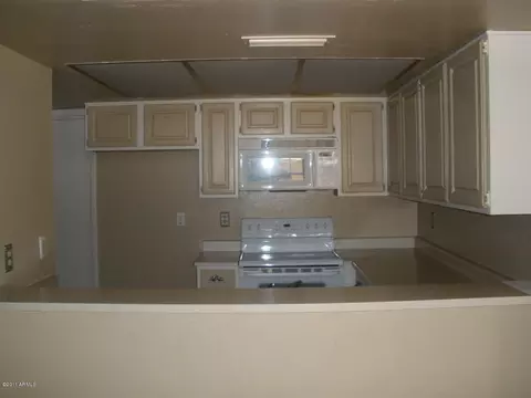 1815 E Vinedo Ln, Tempe, AZ 85284 photo 9
