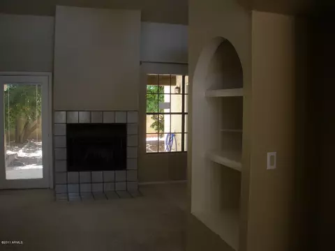 1815 E Vinedo Ln, Tempe, AZ 85284 photo 4