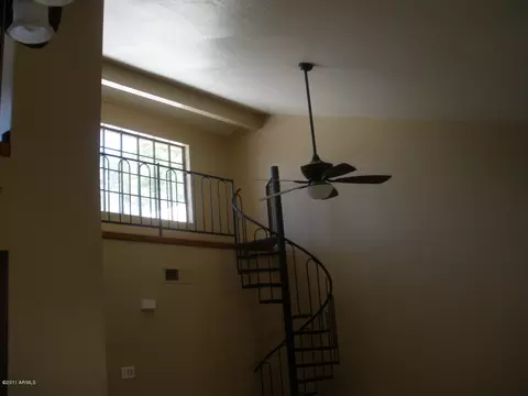 1815 E Vinedo Ln, Tempe, AZ 85284 photo 5