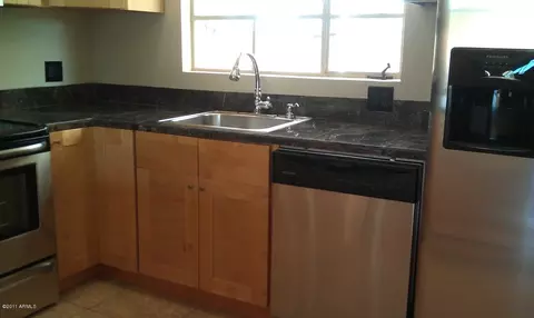 517 E Butler Dr, Phoenix, AZ 85020 photo 6