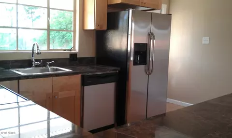 517 E Butler Dr, Phoenix, AZ 85020 photo 9