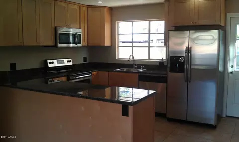 517 E Butler Dr, Phoenix, AZ 85020 photo 5