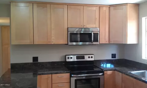 517 E Butler Dr, Phoenix, AZ 85020 photo 7