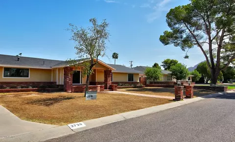 3720 E Highland Ave, Phoenix, AZ 85018 photo 2