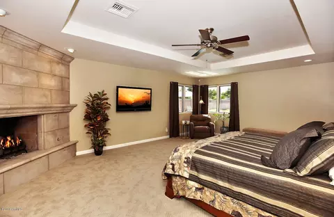 3720 E Highland Ave, Phoenix, AZ 85018 photo 9