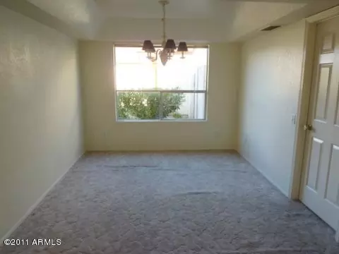 3825 E Betty Elyse Ln, Phoenix, AZ 85032 photo 3
