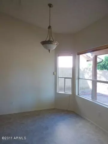 3825 E Betty Elyse Ln, Phoenix, AZ 85032 photo 5