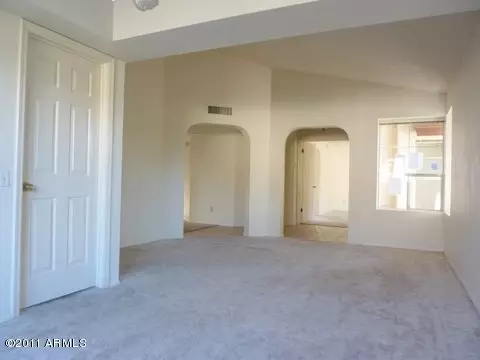 3825 E Betty Elyse Ln, Phoenix, AZ 85032 photo 2
