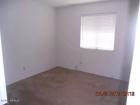 2219 E Paradise Dr, Phoenix, AZ 85028 photo 4