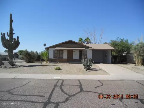 2219 E Paradise Dr, Phoenix, AZ 85028 photo 1