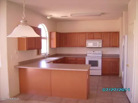3834 W Carson Rd, Phoenix, AZ 85041 photo 2