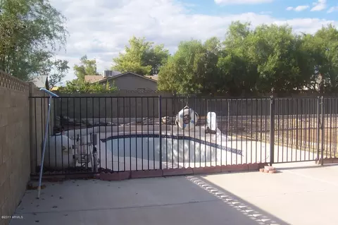 2202 W Behrend Dr, Phoenix, AZ 85027 photo 17
