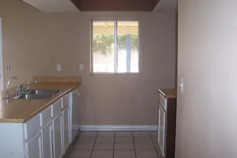 2202 W Behrend Dr, Phoenix, AZ 85027 photo 6