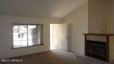 2554 E Drummer Cir, Mesa, AZ 85204 photo 2