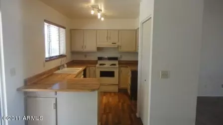 2554 E Drummer Cir, Mesa, AZ 85204 photo 3