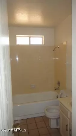 2554 E Drummer Cir, Mesa, AZ 85204 photo 4