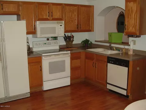 862 E Vaughn Ave, Gilbert, AZ 85234 photo 4