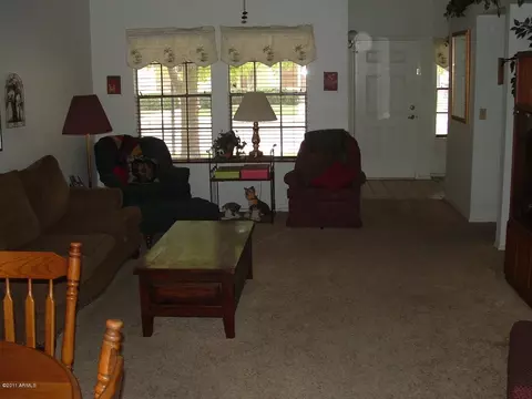 862 E Vaughn Ave, Gilbert, AZ 85234 photo 2