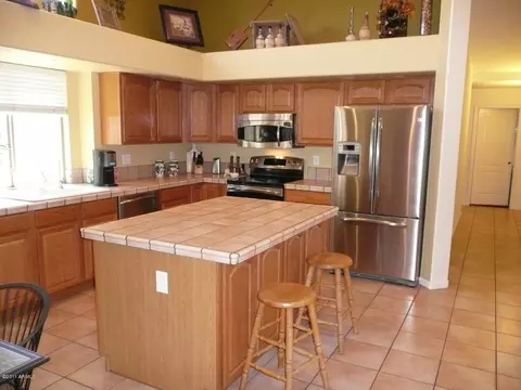 926 E Liberty Ln, Gilbert, AZ 85296 photo 4