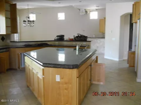 1310 E Desert Willow Dr, Phoenix, AZ 85048 photo 4