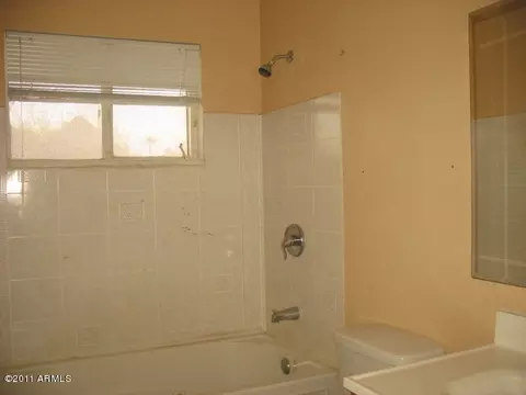 940 E Bethany Home Rd, Phoenix, AZ 85014 photo 9