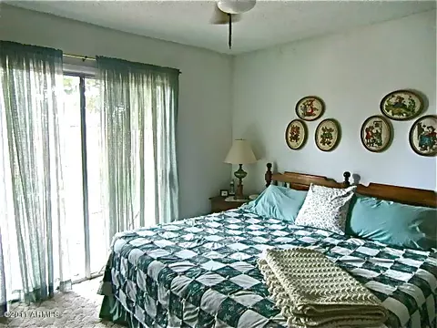 3926 E Mercer Ln, Phoenix, AZ 85028 photo 7