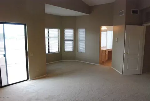 1832 E Catamaran Dr, Gilbert, AZ 85234 photo 5