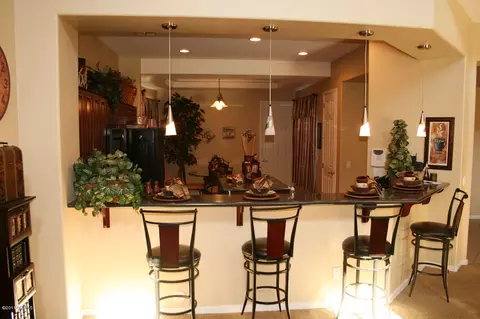 2021 E Pedro Rd, Phoenix, AZ 85042 photo 2