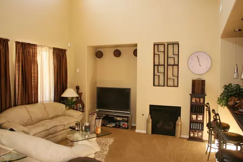 2021 E Pedro Rd, Phoenix, AZ 85042 photo 4