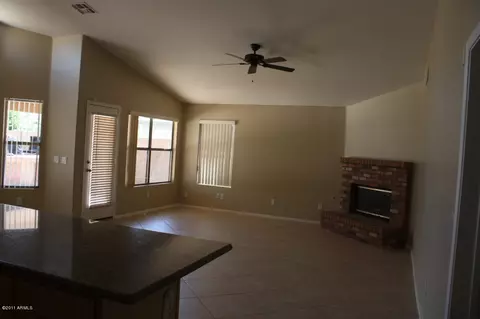 1089 E Gail Dr, Gilbert, AZ 85296 photo 3