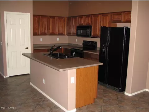 4365 E Branded Ct, Gilbert, AZ 85297 photo 7