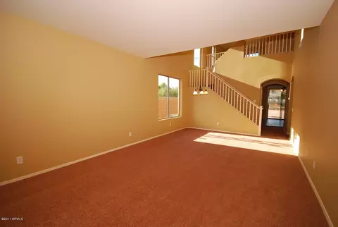 1409 E Chestnut Ln, Gilbert, AZ 85298 photo 5