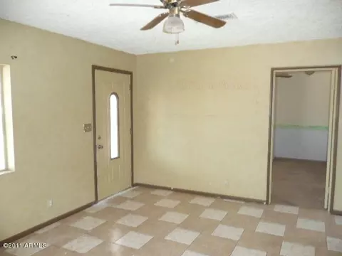 318 W Tepee St, Apache Junction, AZ 85120 photo 8