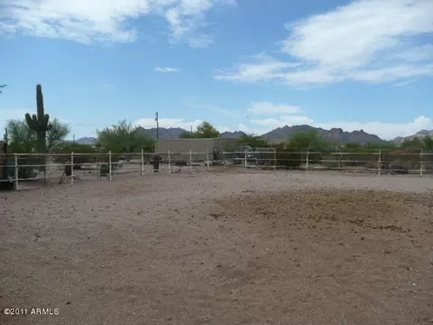 318 W Tepee St, Apache Junction, AZ 85120 photo 12