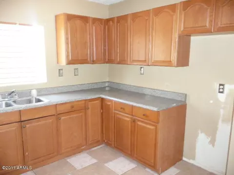 318 W Tepee St, Apache Junction, AZ 85120 photo 5