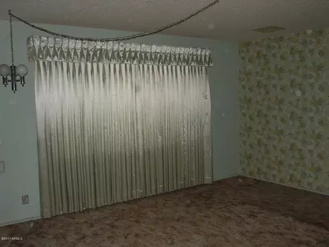 557 W 3rd Pl, Mesa, AZ 85201 photo 3