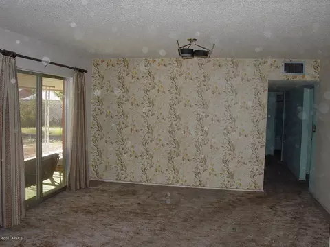 557 W 3rd Pl, Mesa, AZ 85201 photo 4