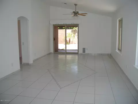 4142 E Tanglewood Dr, Phoenix, AZ 85048 photo 2