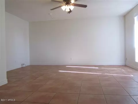 330 Eugie Ave, Phoenix, AZ 85022 photo 2